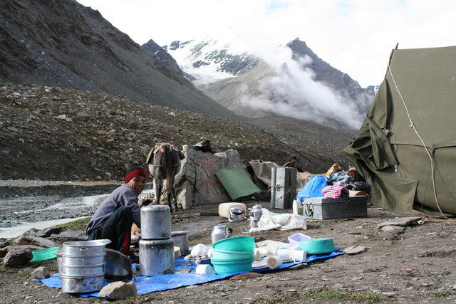 img0699_campement.jpg